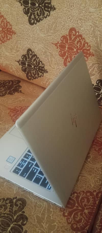 Hp Elite book 830 G6