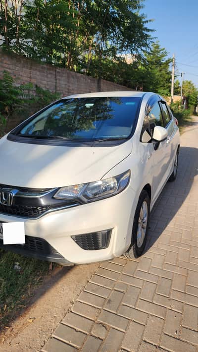 Honda Fit 1.5 Hybrid F package