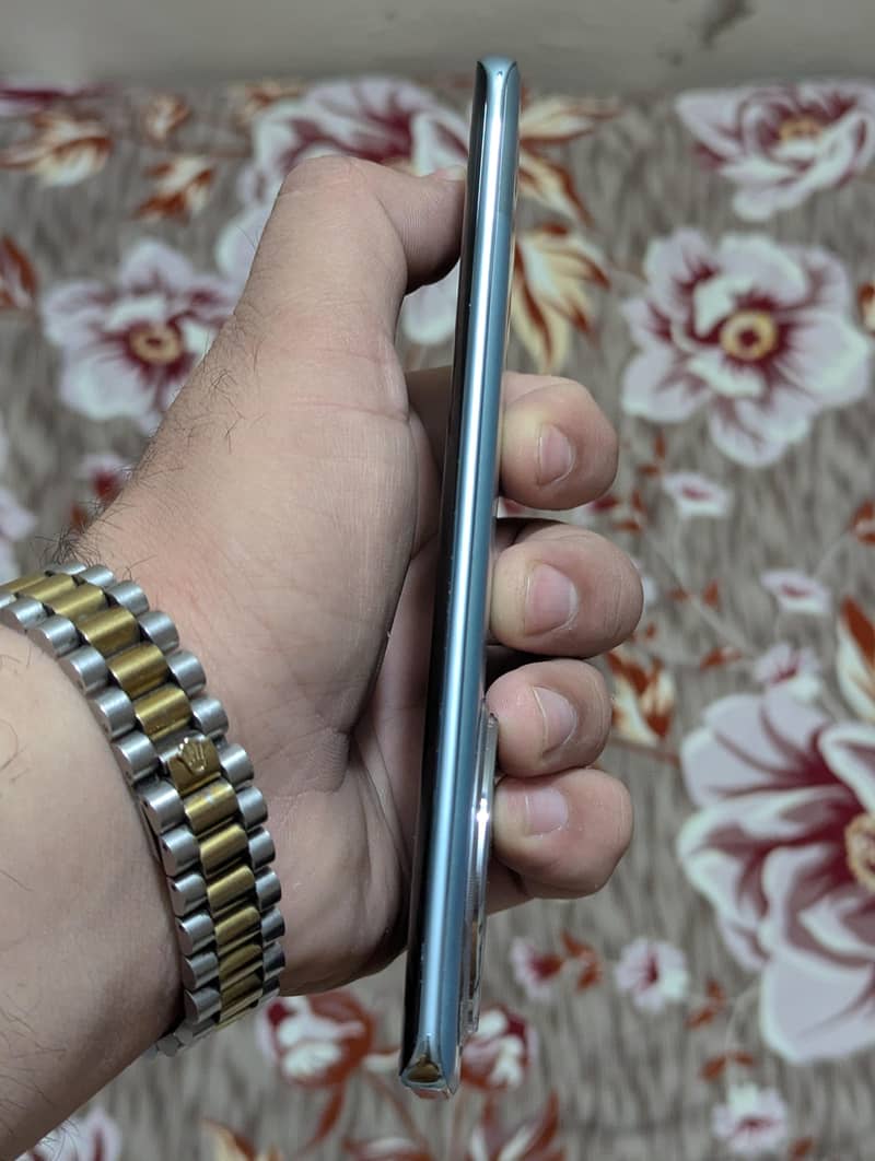 Infinix Zero 40 4
