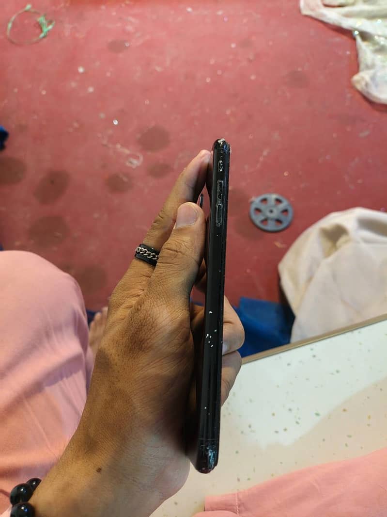 Apple iPhone 7 Plus 1