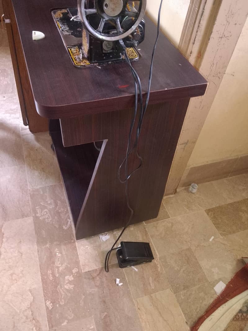 machine stand 3