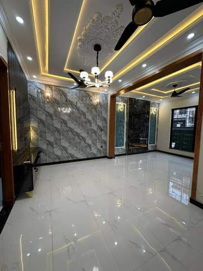 1 Kanal Upper Portion for Rent | Lower Portion Locked | Owner Overseas | No Interference
