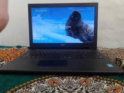 Dell Core i3 Laptop serious buyer contact Karan price negotiable ha