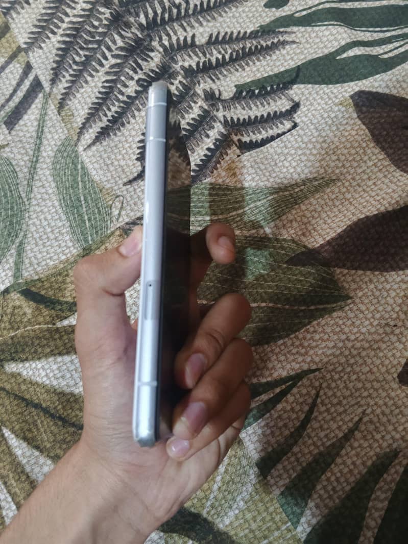 Google pixel 7a 3