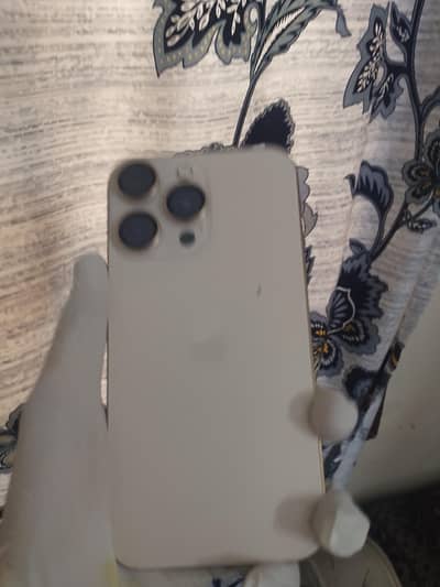 Apple iPhone XR converted to 16 PRO Max Premium body color (gold)