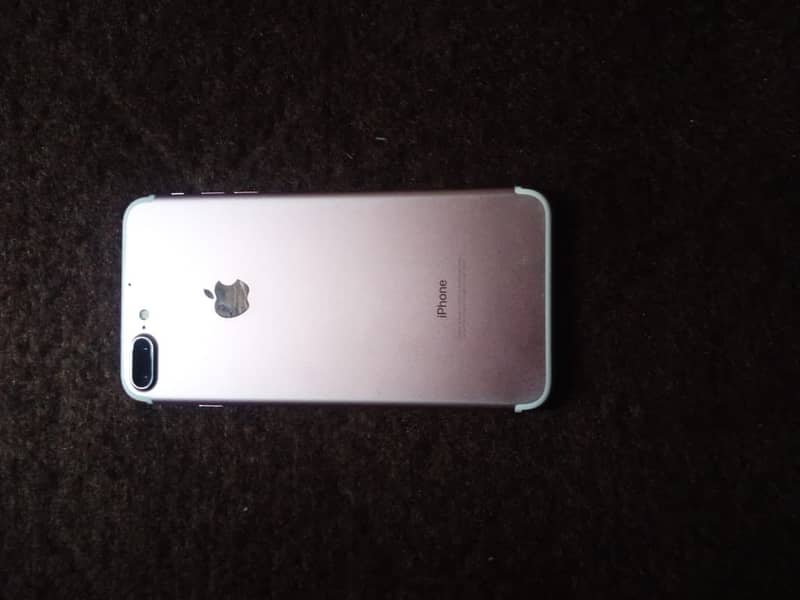 Apple iPhone 7 Plus 2
