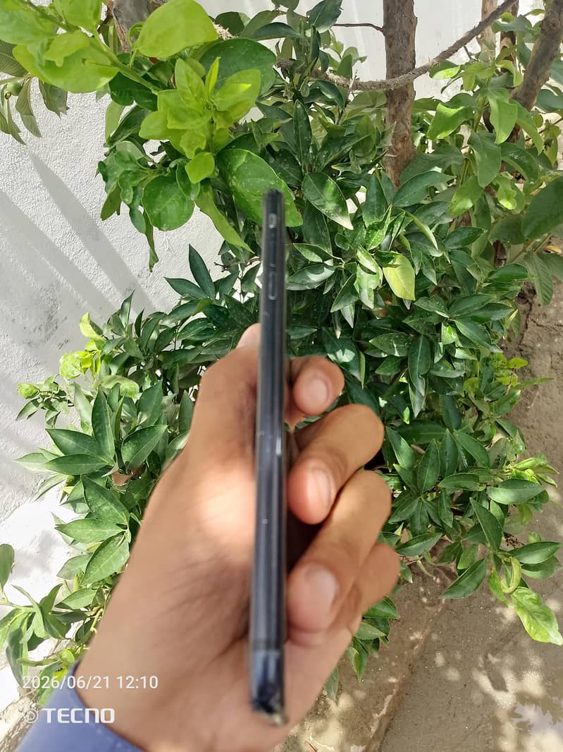 Apple iPhone 7 Plus 3