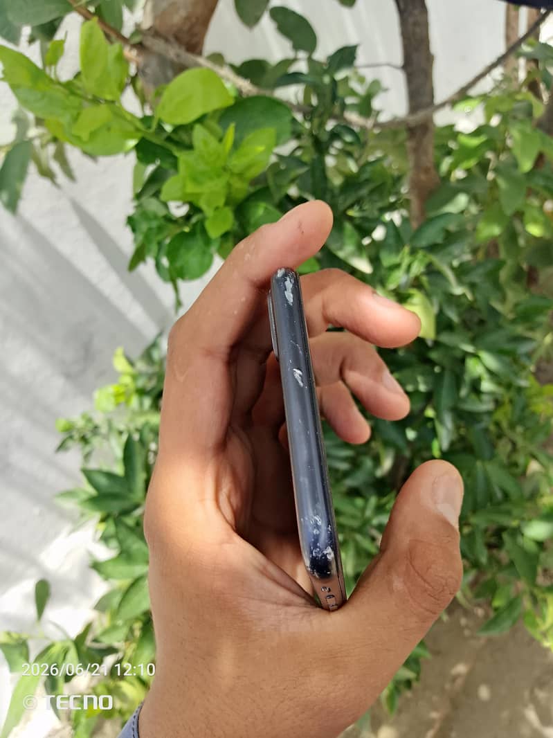 Apple iPhone 7 Plus 5