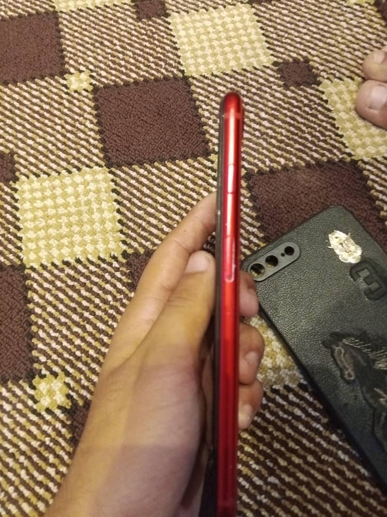 Apple iPhone 8 Plus 7