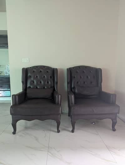 Leather chairs kind size    0308/6655/338