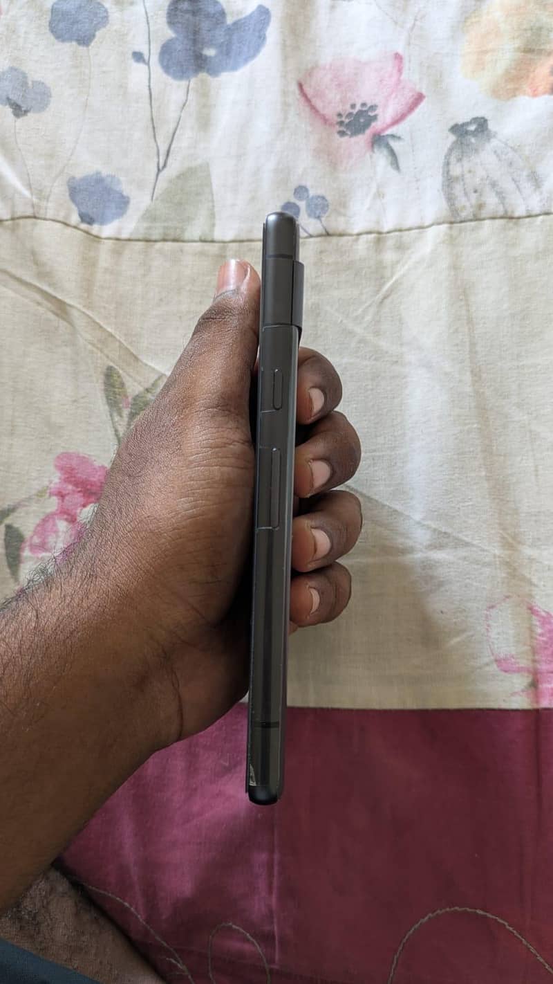 Google Pixel 7a 4