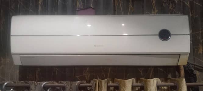 Gree 1.5 ton split AC For Sale in Good condition