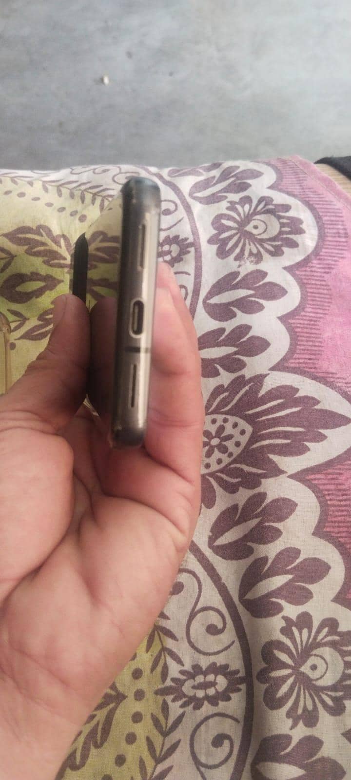 Google pixel 8 4