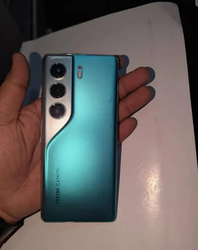 Tecno CAMON 40 Pro