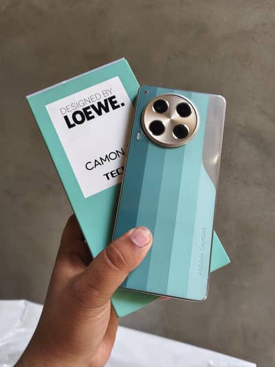 Tecno CAMON 30 (8+8/256),,,,,03221781446