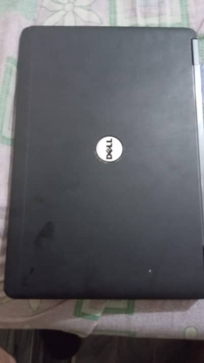 Leptop Dell core i5 4th gen