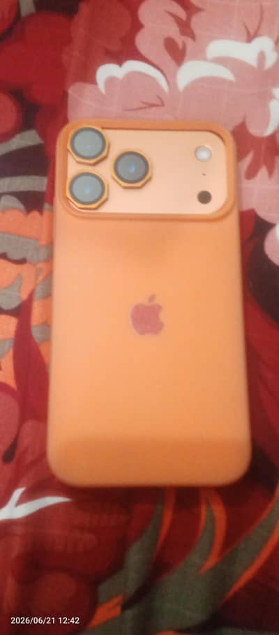 Apple iPhone XR convert 17 pro