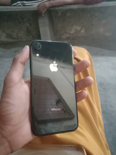 Apple iPhone XR