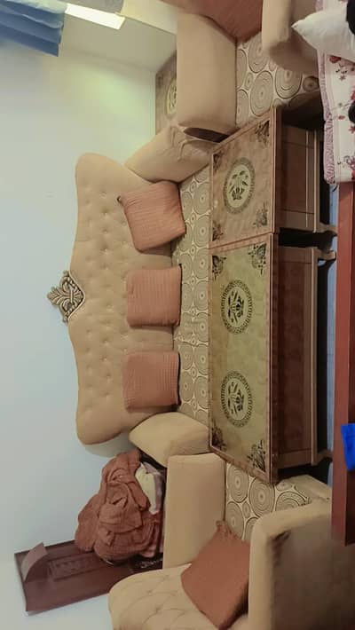 5 Setar sofa set and Table