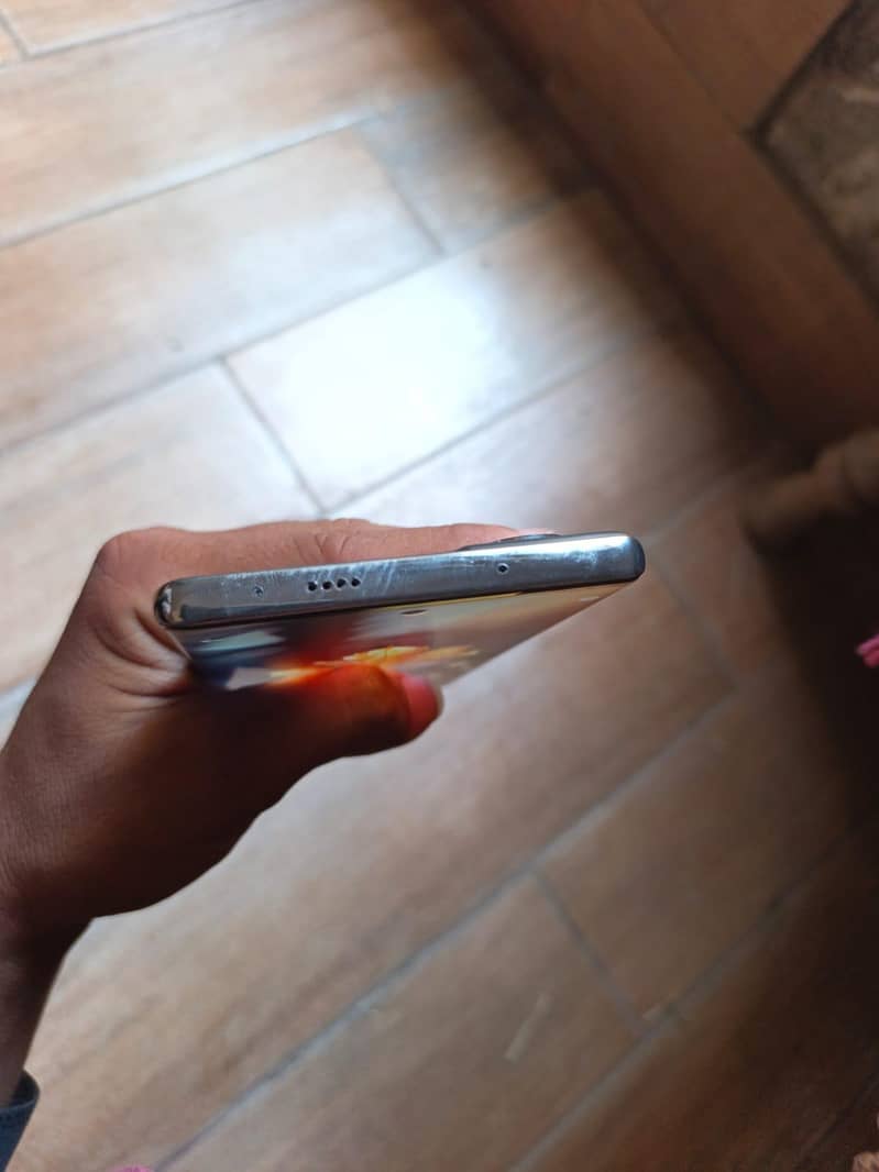 Tecno CAMON 40 Pro 5