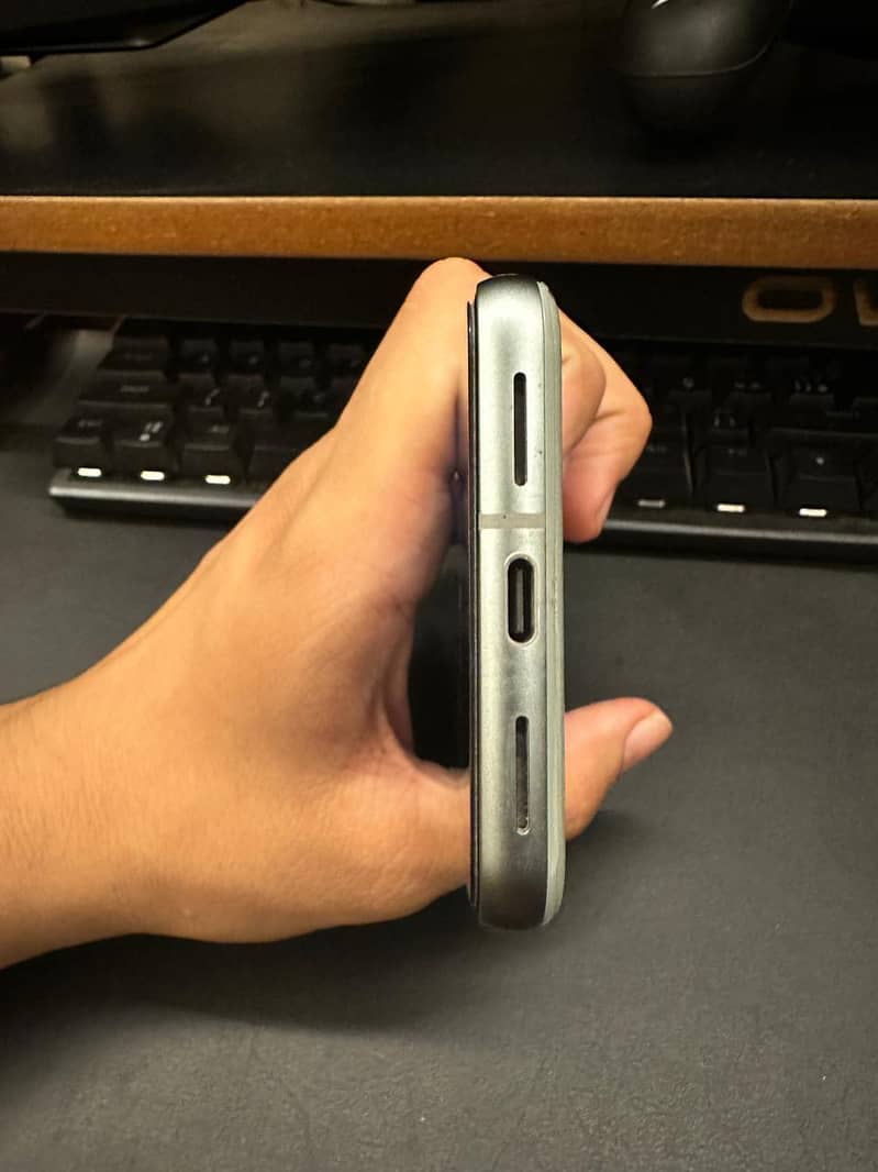 Google Pixel 8 7