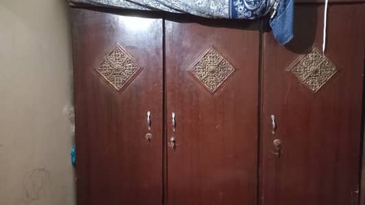 Almirah 3 door
