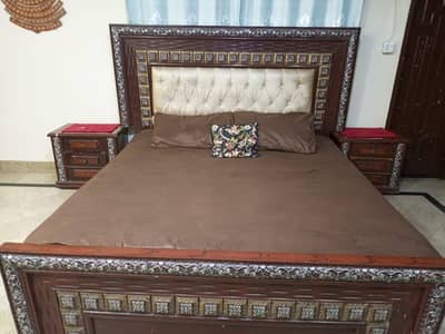 bed set side tables with matris and dressing table