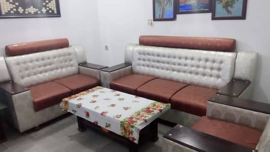 Brand New Condition Sofa Set with Centre Table for Sell