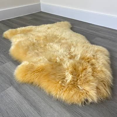 RUGS SHEEP Furr