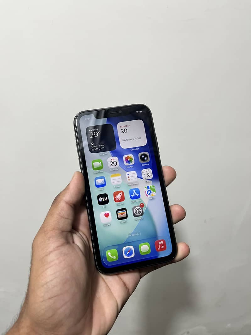 Apple iPhone 11 3