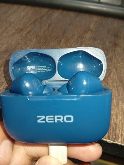 zero aura earbuds