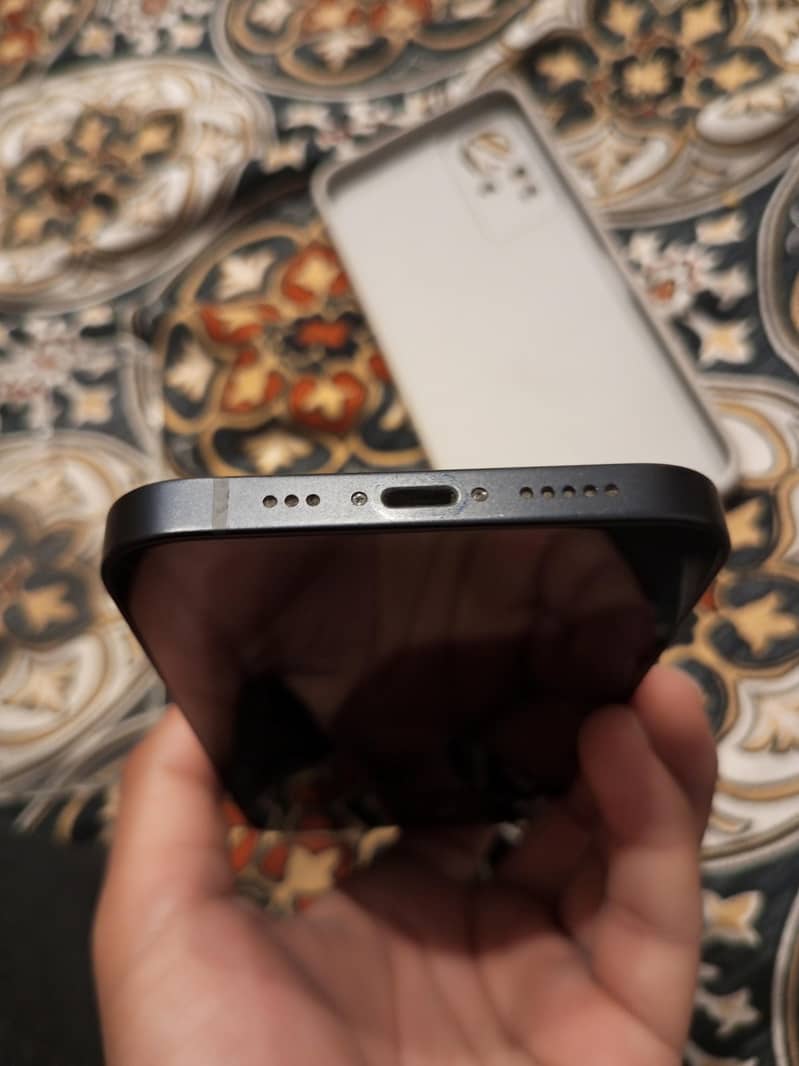 Apple iPhone 12 3