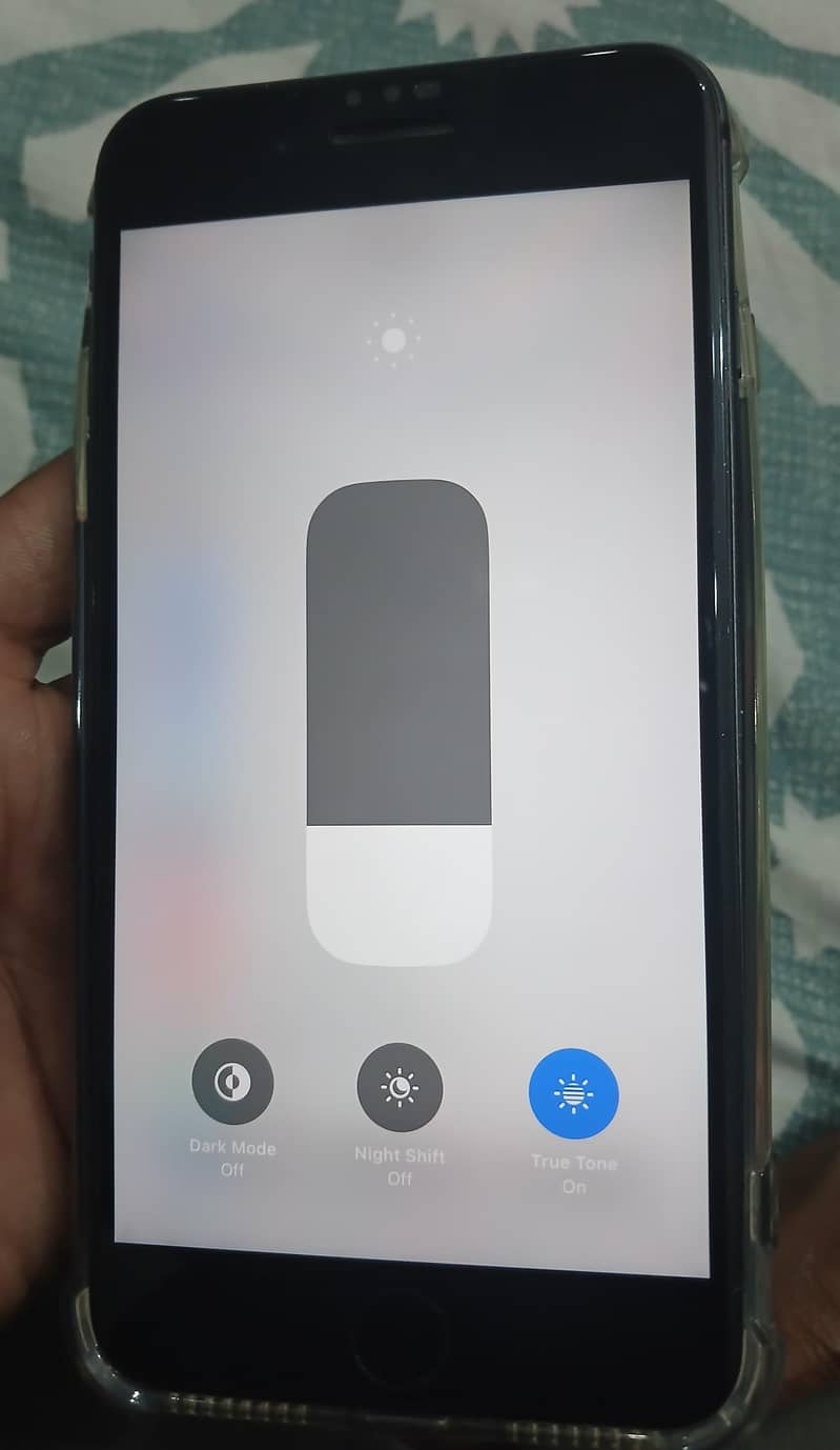 iPhone 8 Plus 2