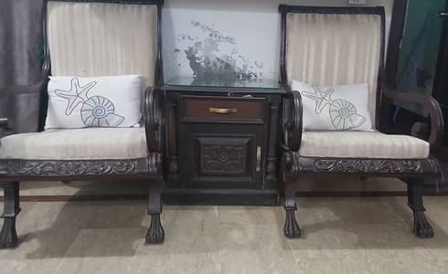 Chairs Chinioti