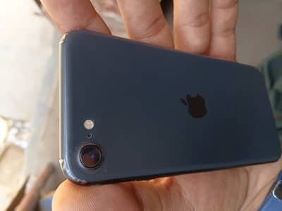 Apple iPhone SE
