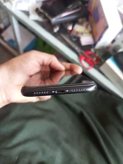 Apple iPhone XR