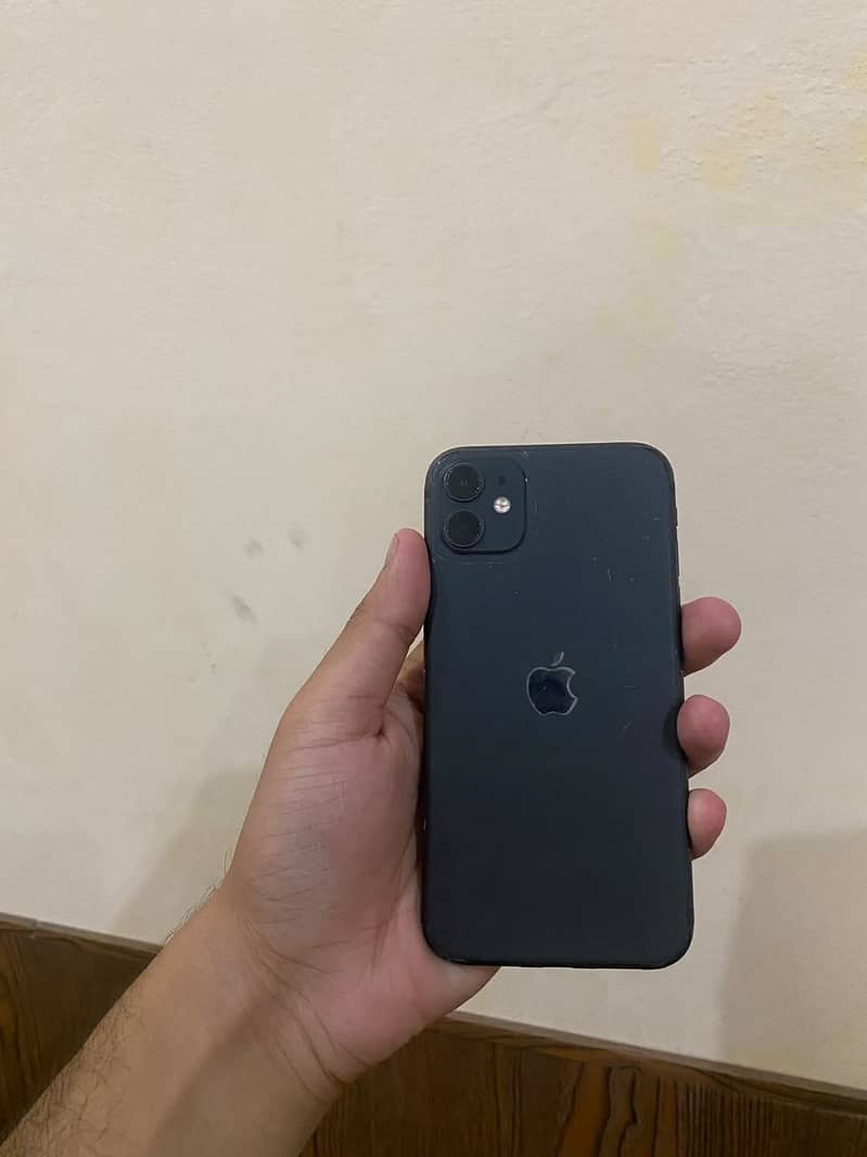 Apple iPhone 11 0