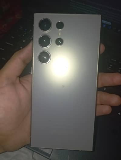 Samsung S24 Ultra Non PTA - 10/10 Condition