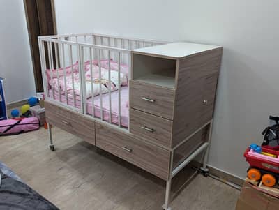 Durable Baby Cot and bedding