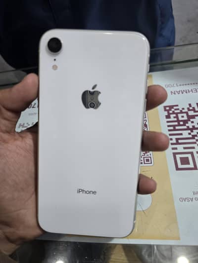 Apple iPhone XR