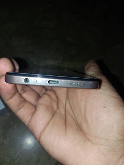 Vivo Y28