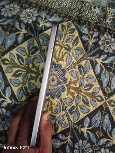 Infinix Hot 50
