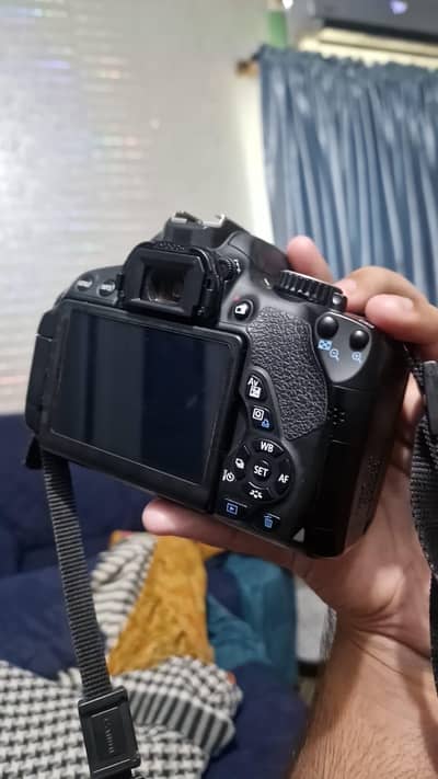 Canon 650d camera two lenses 1) 17-50mm tamron and 2) ef-c 18-55mm