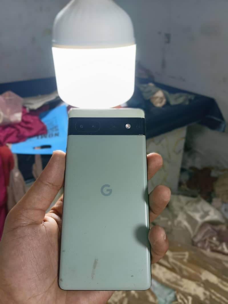 Google Pixel 6a 1