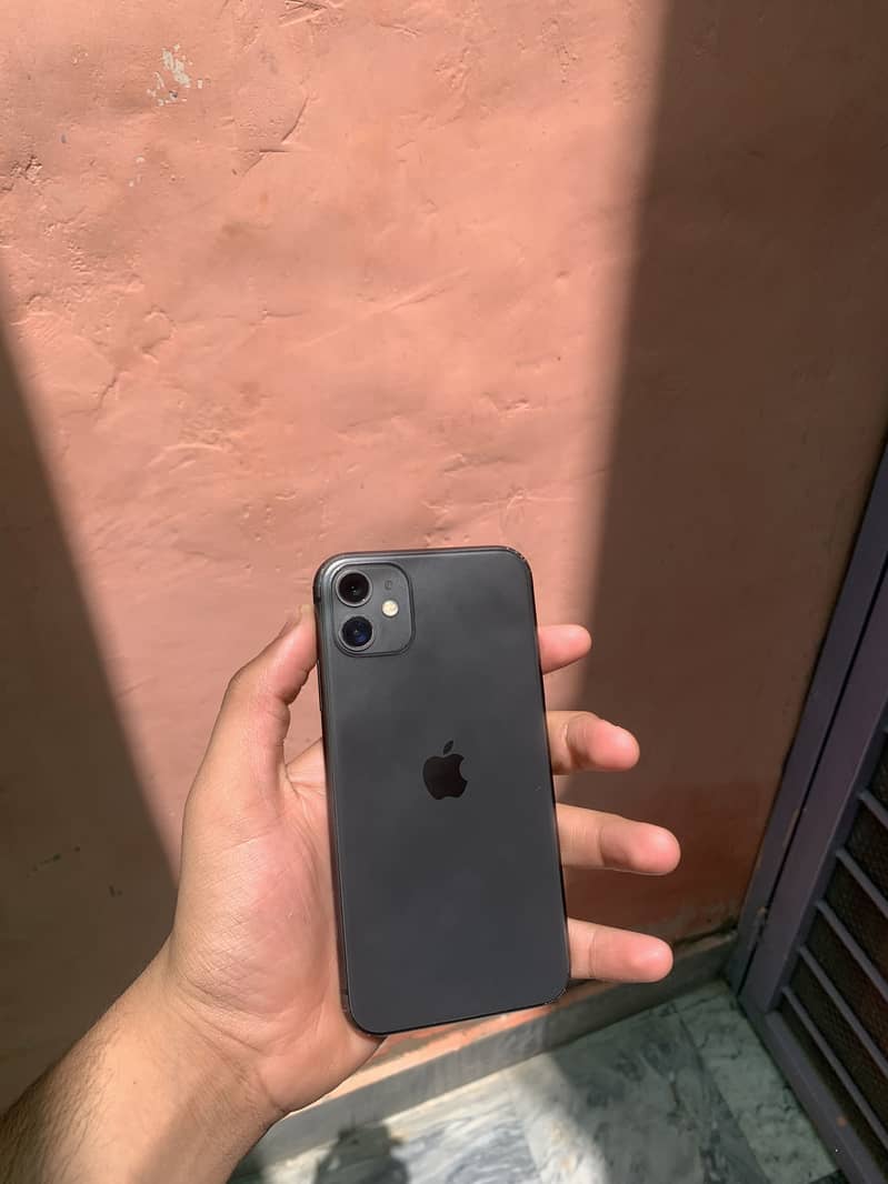Apple iPhone 11 0