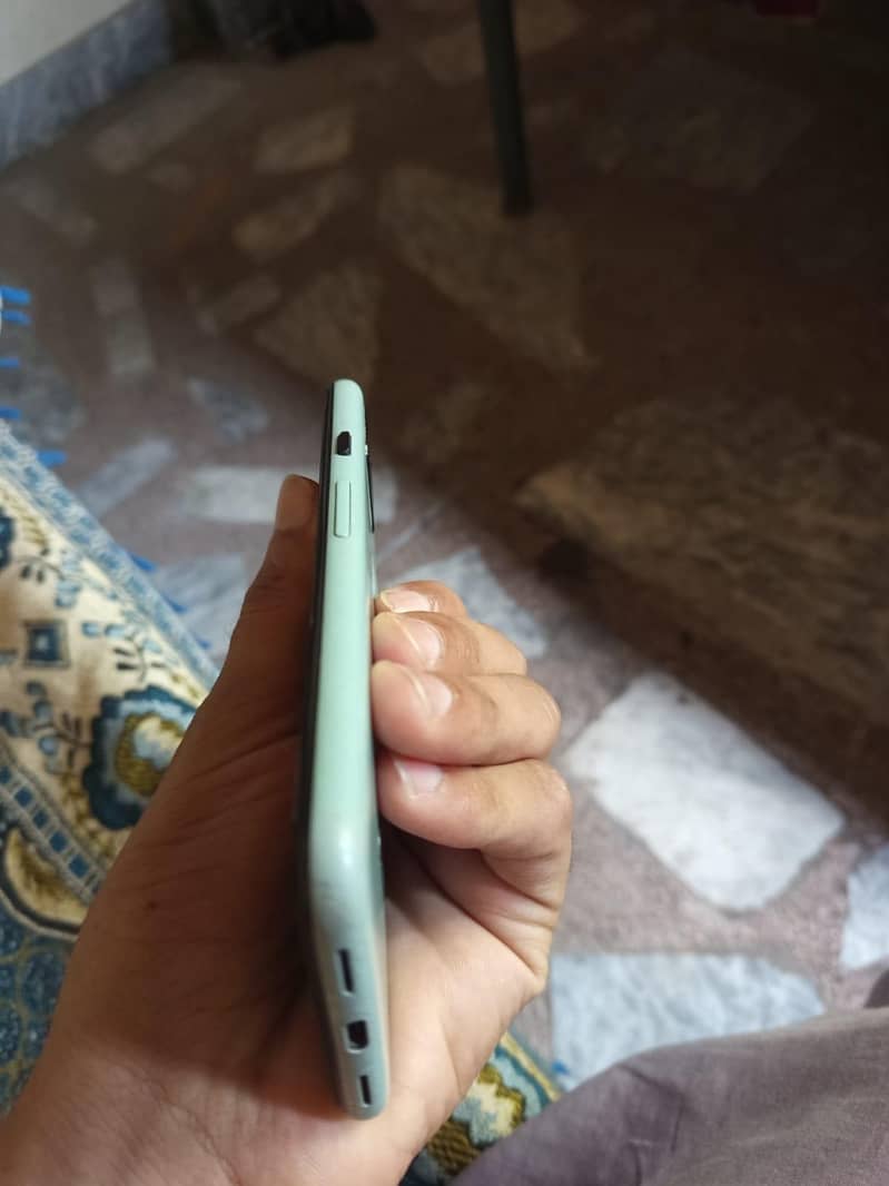 Google Pixel 5 4