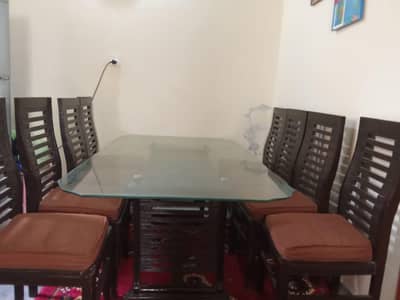 Dinning Table with 8 chairs