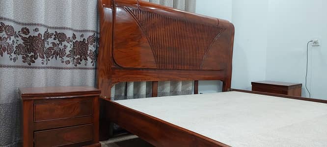 Bed set king size solid wood with side tables dressing