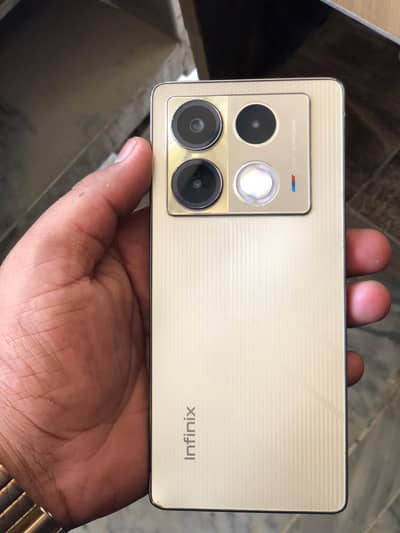 Infinix Note 40
