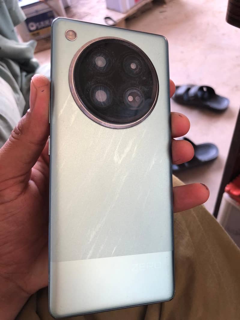 Infinix Zero 40 9